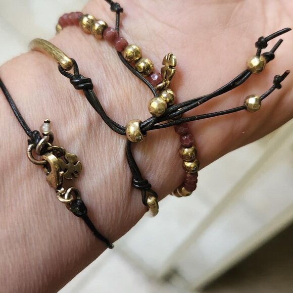 Lucky Brand Set of Three Vintage Bracelets - Picture 4 of 9